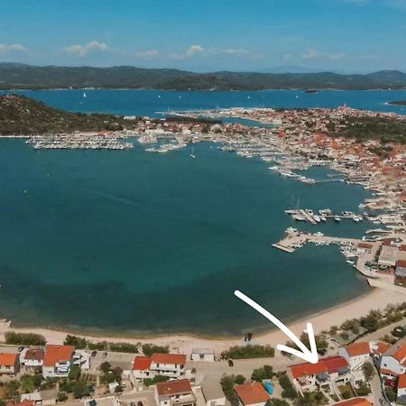Beach Apartment Ana With Sea View, Balcony, Garden & Bbq, Murter - Dalmatia エクステリア 写真