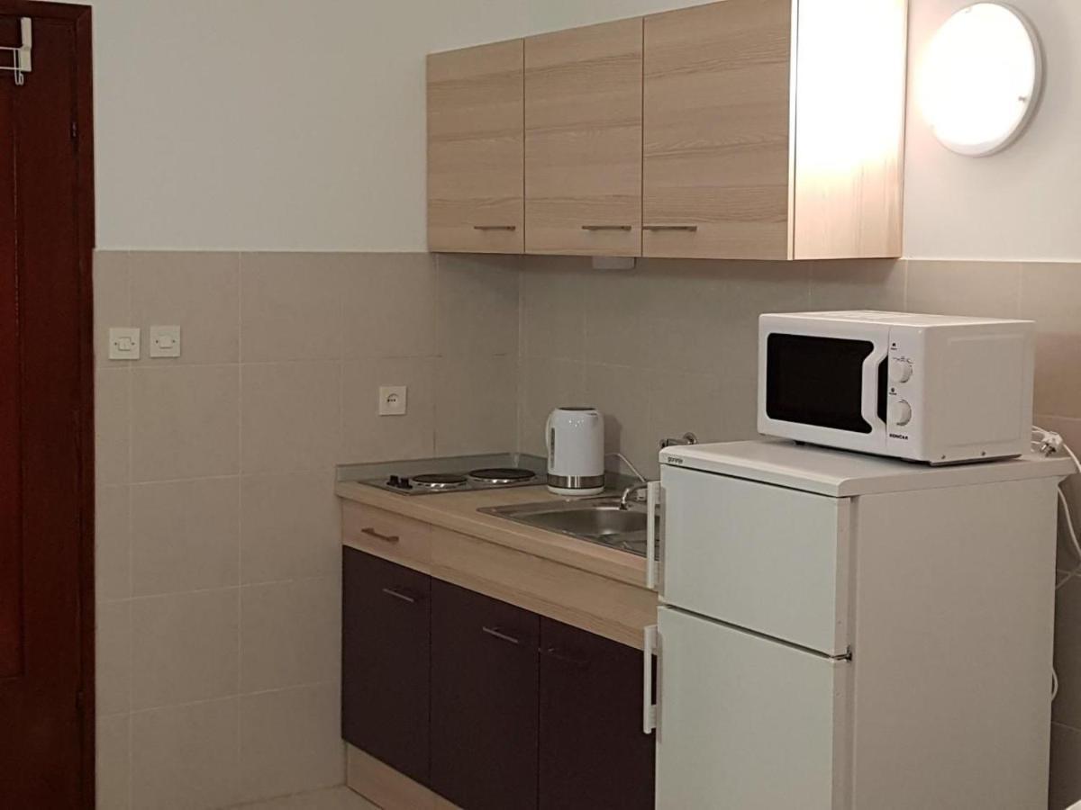 Beach Apartment Ana With Sea View, Balcony, Garden & Bbq, Murter - Dalmatia エクステリア 写真